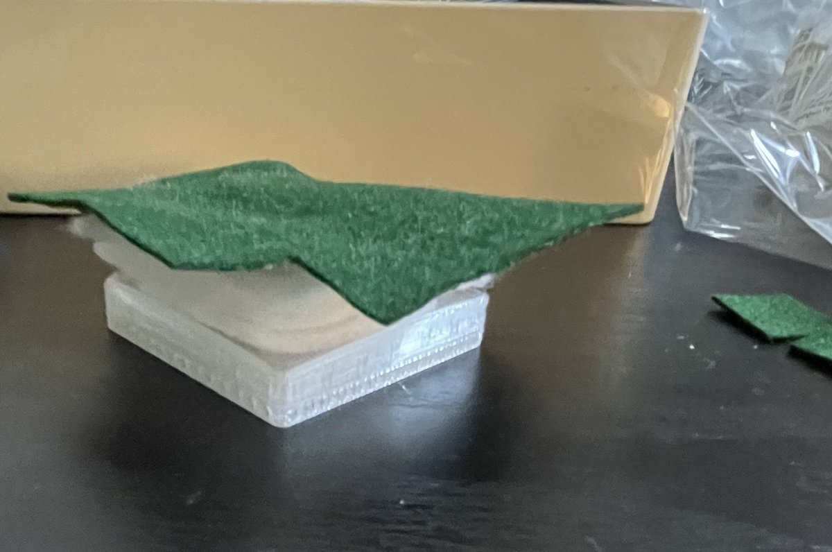 WasedaMakeClub's tweet image. こちらは部員が作製した針山です!
プリント部品を型にすると製作がだいぶ楽になりました! 
#ものづくり #早稲田ものづくり同好会