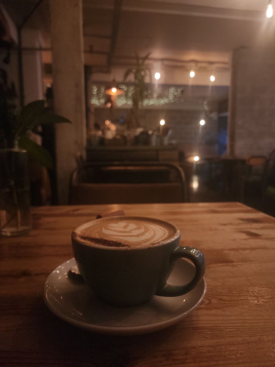 F0restRunner's tweet image. It’s really quiet tonight,,

|| pic from Pinterest