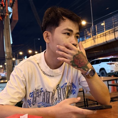 dnoe_pub's tweet photo. #NewProfilePic https://t.co/F3iH5ycArA