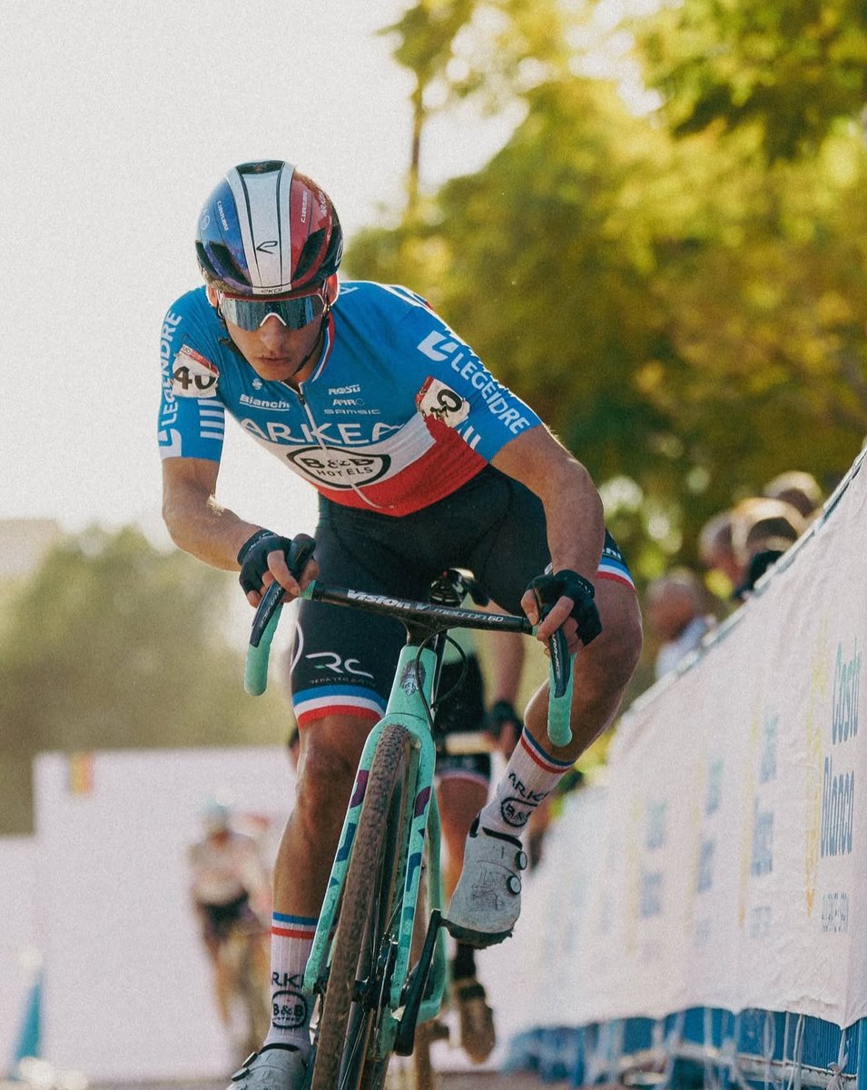 lucasaganronald's tweet image. One of the biggest victims if not the biggest of the folding of the Arkea B&amp;amp;B Hotels cycling team is the current French Cup and French Cyclocross champion Clement Venturini. 🇫🇷

Despite very good results and scoring 700 UCI points this season which is more than for example than