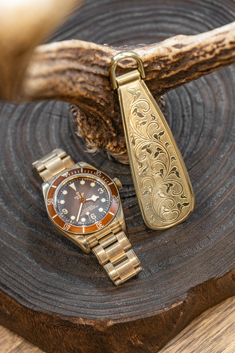leather_ak's tweet photo. #私の定番たち2025
tudor  brack bay 58 bronze 
ブロンズ大好きなので一目惚れ
redwing 9870
2012年に購入してずっと履いてる初めて買ったブーツ https://t.co/nJ4UePgFNj