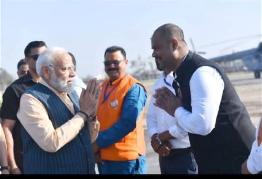rakeshkumarlyc's tweet image. 06नौतन विधानसभा में भाजपा और RSS के लोग को टिकट देना। कांग्रेस को बर्बाद करने कि साजिश हो रहा है।