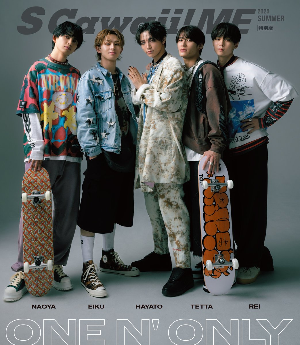 Megaromania 非売品 メンバー全員サイン入りアー写 Ａ aespa(エスパ) リッチマン アルバム 寧寧直筆サイン入りポスト