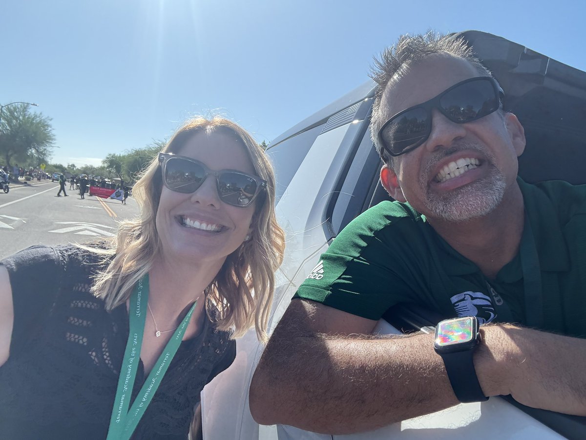 AdminLeadServe's tweet photo. A great day for an #extraordinary @TheMRHS #HOCO25 parade! Thanks to everyone for coming out! @DVUSD @CCBobcats @TerramarArts @westwingmustang https://t.co/oQdEBXoCzg