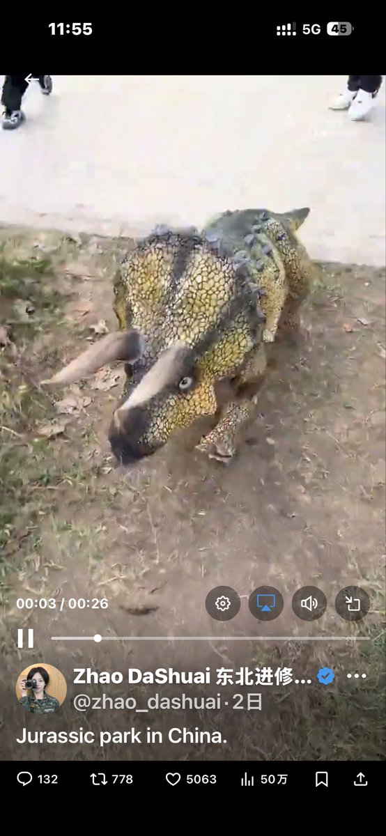 knnkanda's tweet image. 正しい、犬型ロボットの使い方!
恐竜にすれば途端に可愛くなる!
ジャングリアでぜひ!