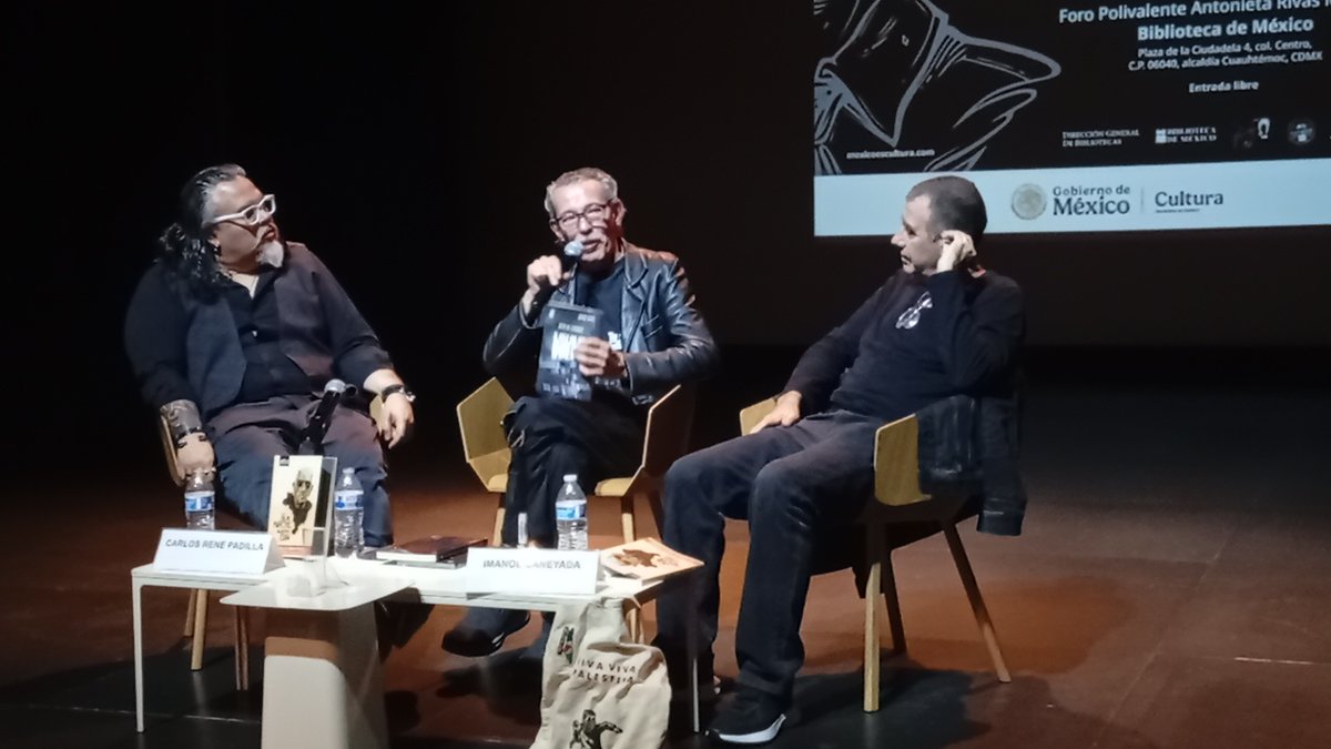 Biblioteca de México tweet media