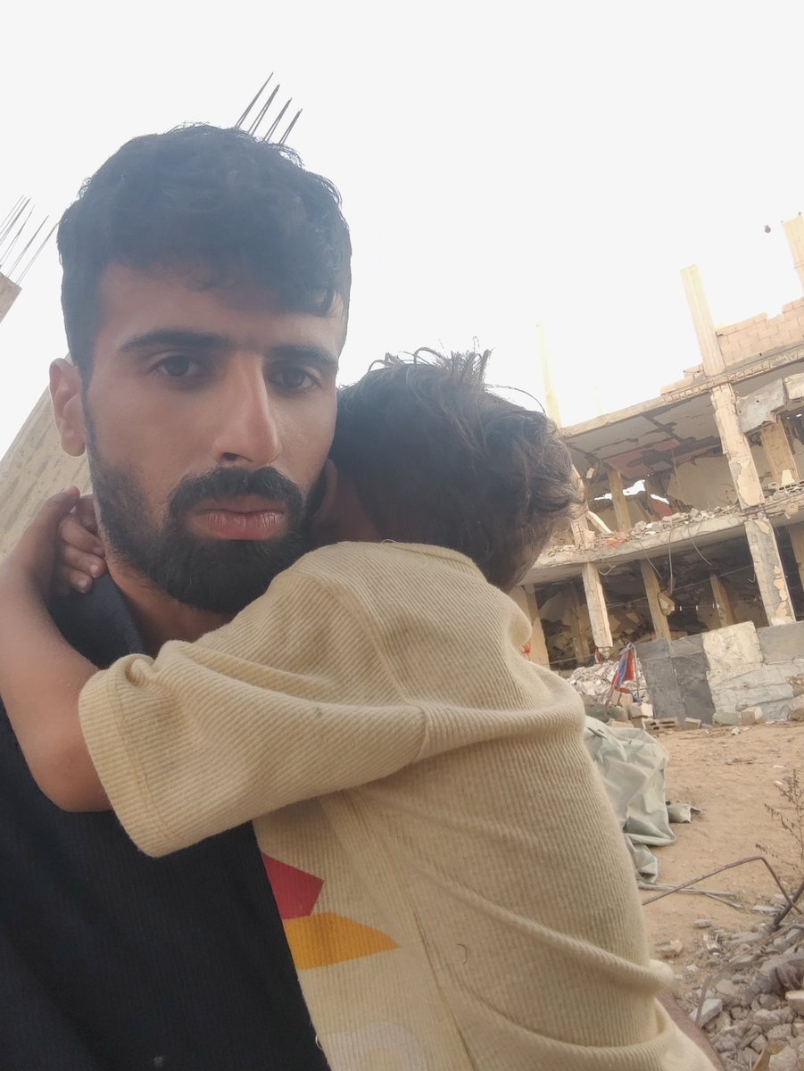 Savaşı durdurdular ama bizi unuttular... Çocuklarımız soğukta ve açlıkla uyuyor 💔
Bugün size, enkazın arasında nasıl yattığımızı göstereceğim
Link support 🙏 
chuffed.org/project/ahmeda…