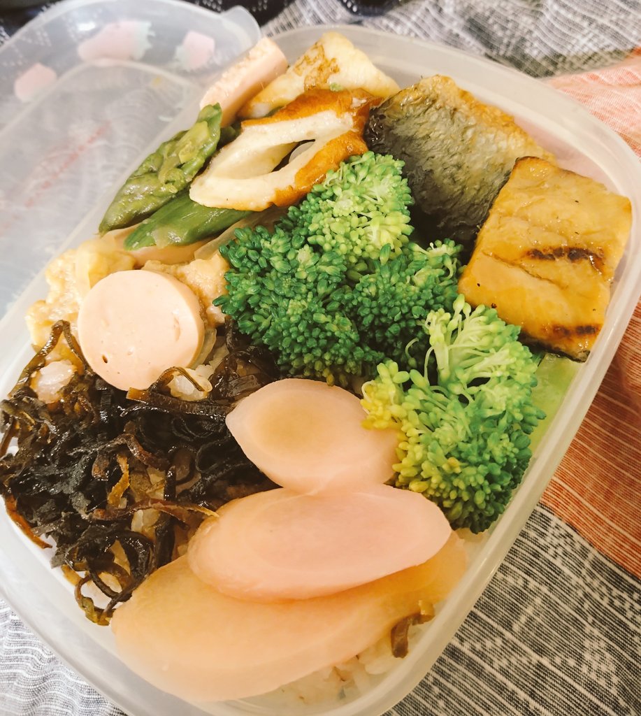 ポンポン職人 (@chinami1033) / Posts / X