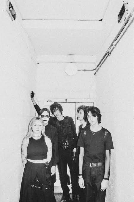 #RegalosFILTER Sale la dinámica para que ganen boletos para asistir al primer día del festival <a href="/HipnosisMX/">Hipnosis</a> para ver a Pavement, The Horrors, Molchat Doma, Japanese Breakfast y más: tinyurl.com/2eh837rr