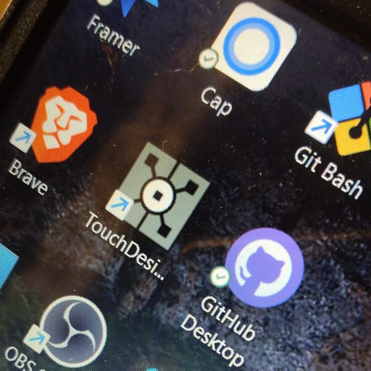 ishikainframe's tweet image. I really wanted to learn this software called 
&quot;touchdesigner&quot;  , this software has been installed on my pc for 2 month but i am busy with Framer and studies .
btw you can make really cool things if you know this software and get some freelance projects posted on their site .