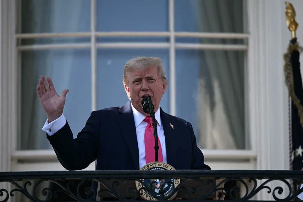 REMINDER🚨

🇺🇲 President Trump is set to deliver an official announcement from the Oval Office today at 3 PM.