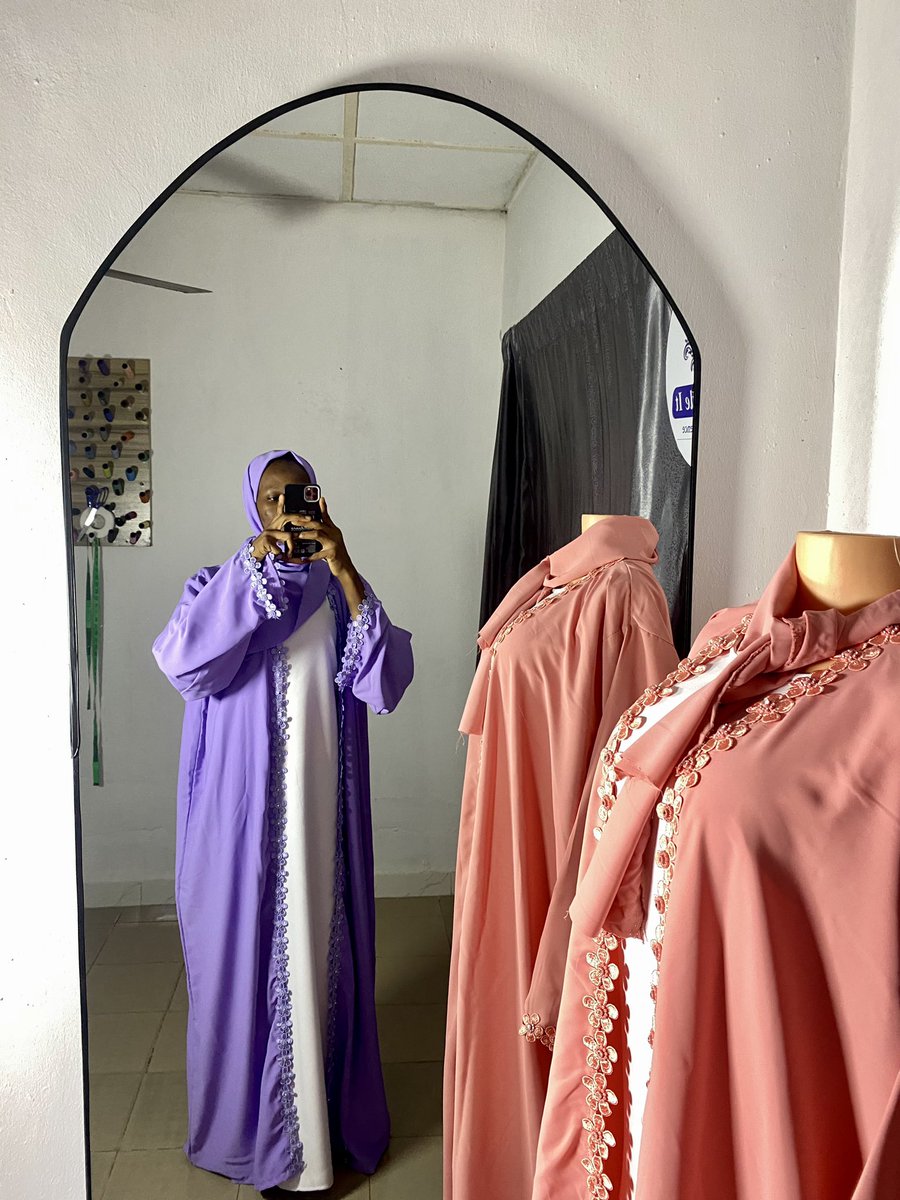 Our New collection from ZeeMadeit.

NOOR Abaya.✨✨🌼🍂🪸

🏷️25,000
$18

📍Lagos.
Nationwide delivery.

Please RT.🙏🥳