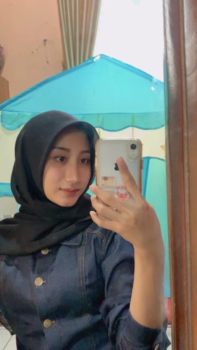 haruryaw's tweet photo. alo guys, kalian apa kabaaar https://t.co/FHiNo37zDt