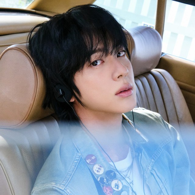 01Btsxarmy's tweet image. 🔔 | Congratulations to "HAPPY" by #JIN for being nominated as the "ALBUM OF THE YEAR" at the 2025 MAMA Awards! 🎉