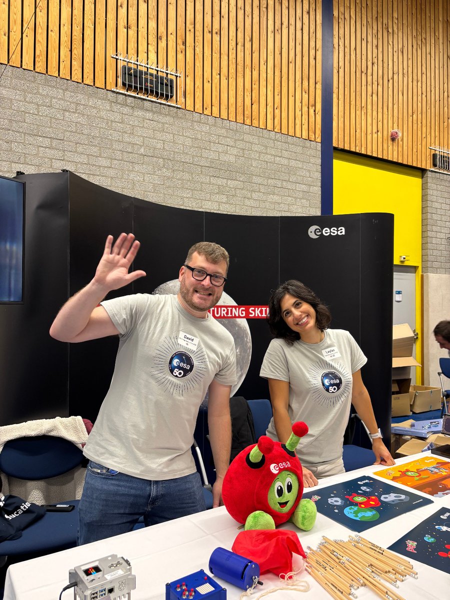 ejrquartz's tweet photo. 🎉The @esa #ESTEC open day inspired curious minds and future dreamers.💡@ESA__Education's info booth and crafts table featured EJR-Quartz's Laylan and Adrian.
🎤Also, their educational careers talk included our own Julien as one of the #space pros.🚀Huge kudos to all involved!👏 https://t.co/WMuF5Oyjio