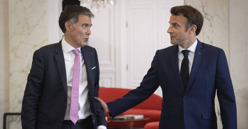 Il n'y aura pas de suspension de la réforme des retraites.
Cet amendement sera censuré par le Conseil constitutionnel comme un cavalier budgétaire.

<a href="/faureolivier/">Olivier Faure</a> le savait.
Olivier Faure voulait juste sauver ses 7000€ par mois de député.