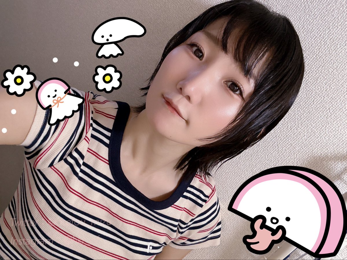 髪整えてきた〜💇‍♀️

いつもお願いしてる女性の美容師さん
あんまりお喋りしないし私はずっと漫画読んでるしなんだけど気楽で好き〜🫧ྀི

美容室も飲食店でもありがちな、お仕事何してるんですか？って聞いてこない所が好き😌🙏✨️