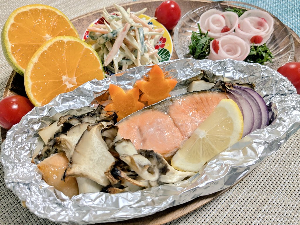Half_thyme's tweet image. 今日は「鮭のホイル焼き」と「大根の梅和え」と「ごぼうサラダ」と「もやしとセロリのベトナムフォー風スープ」です。
🐍((((((((((((っ`・ω´・)っ🦦
ouchisyokudo.com
#ごはん #おうちごはん #夕食