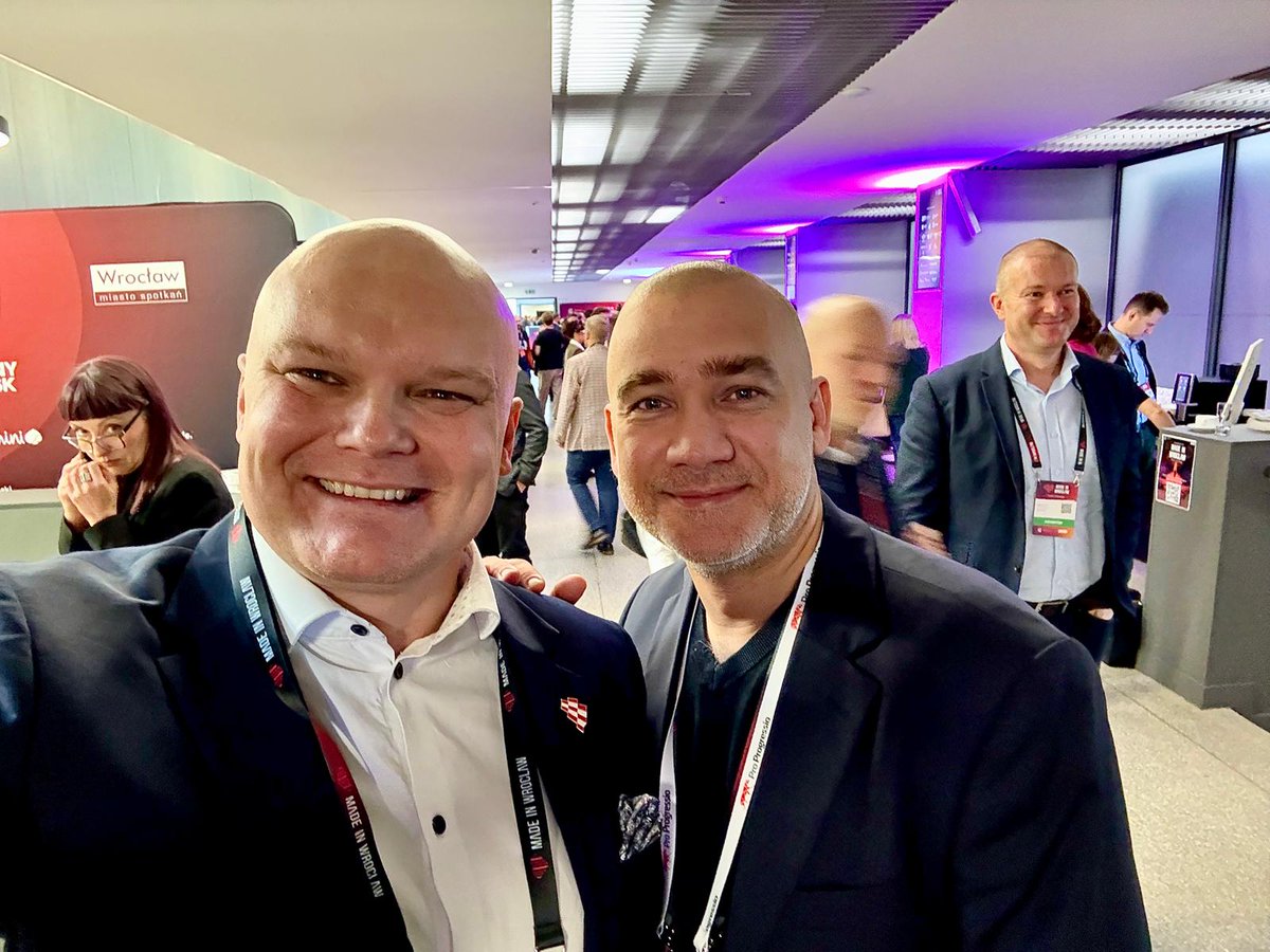 Pro_Progressio's tweet image. Jesteśmy obecni na konferencji Made in Wrocław 2025!
Po wczorajszych Talks&amp;amp;Drinks, czas na kolejną dawkę wiedzy i networkingu w międzynarodowym gronie.

#ProProgressio #MadeInWroclaw #konferencja #Wrocław #networking #biznes #PawełŁopatka
