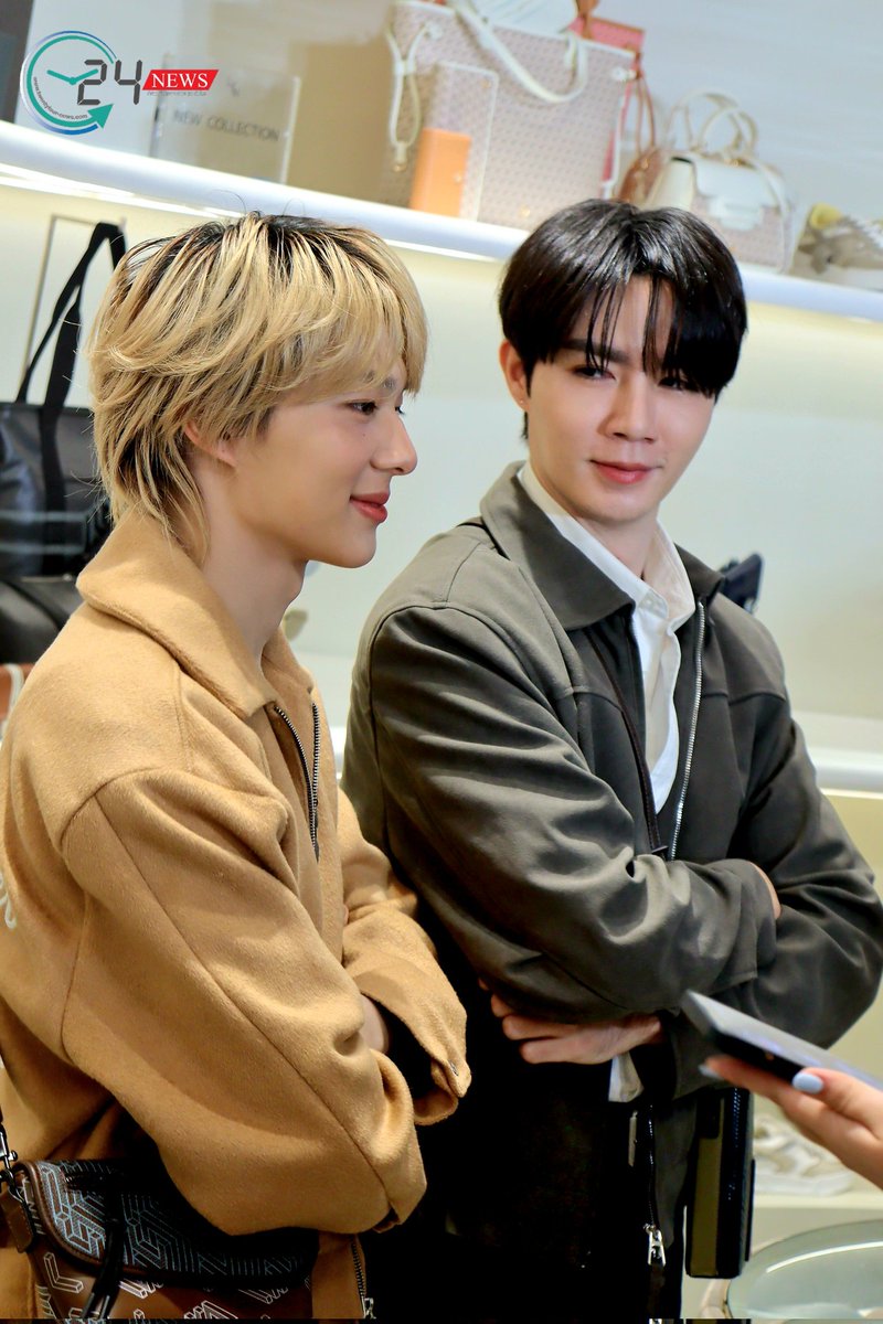 _twentyfournew_'s tweet image. ซี-พฤกษ และ นุนิว-ชวรินทร์ เผยเสน่ห์ที่หลอมรวมเป็นพลังแห่งสไตล์ในงาน "Better Together"
#LYNXZeeNuNew
#ZeePruk #NuNew
#zeenunew #ซีนุนิว