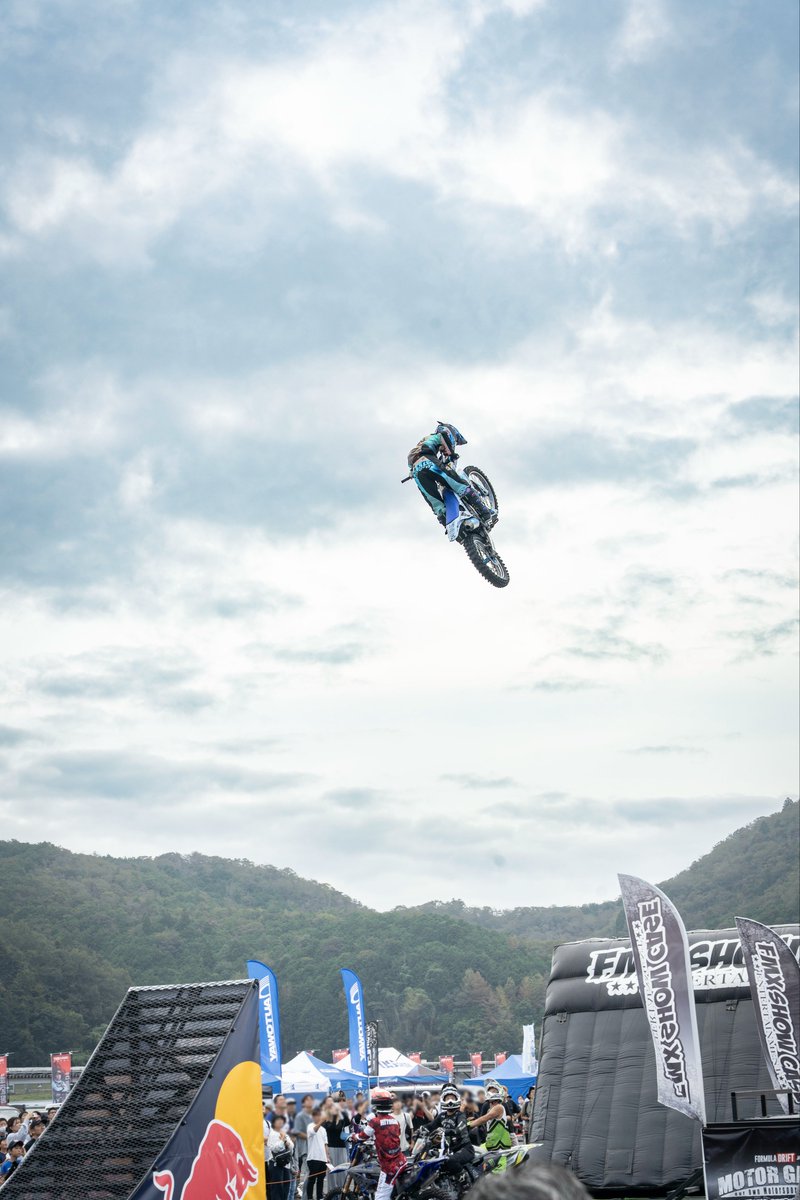 auZaj1Fzmfj9S19's tweet image. 圧巻
#FDJ
#fmxshowcase
#岡山国際サーキット