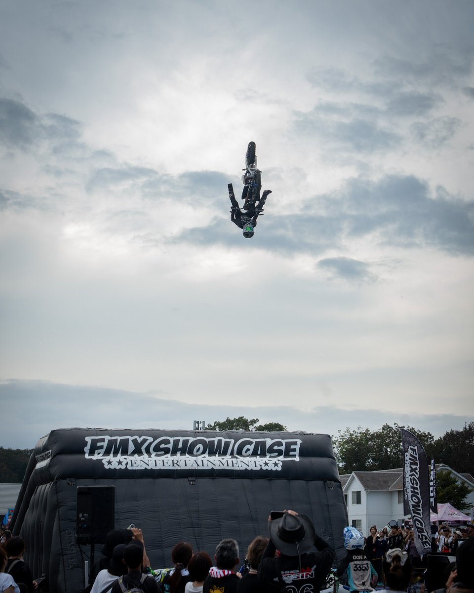 auZaj1Fzmfj9S19's tweet image. 圧巻
#FDJ
#fmxshowcase
#岡山国際サーキット