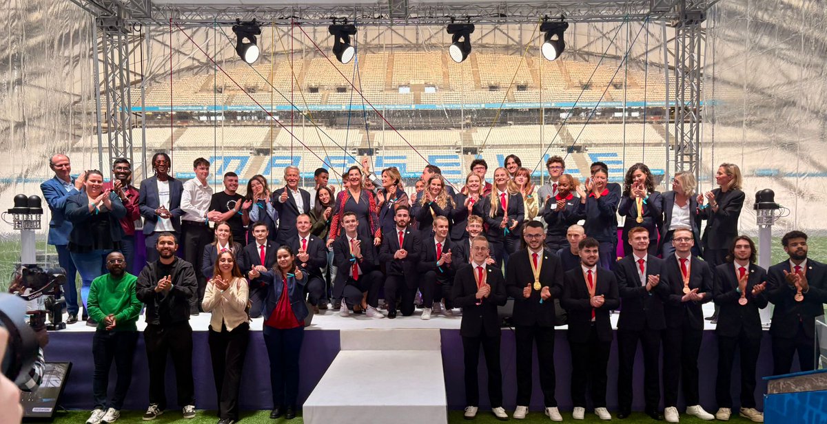 Mouvement des Entreprises de France tweet media