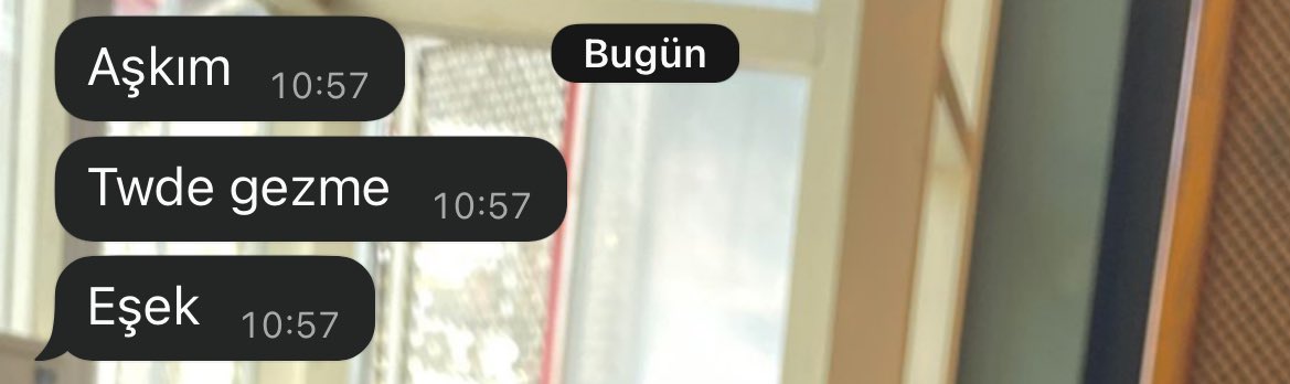 derste twde gezmeye sürüklenmis çocuklar..