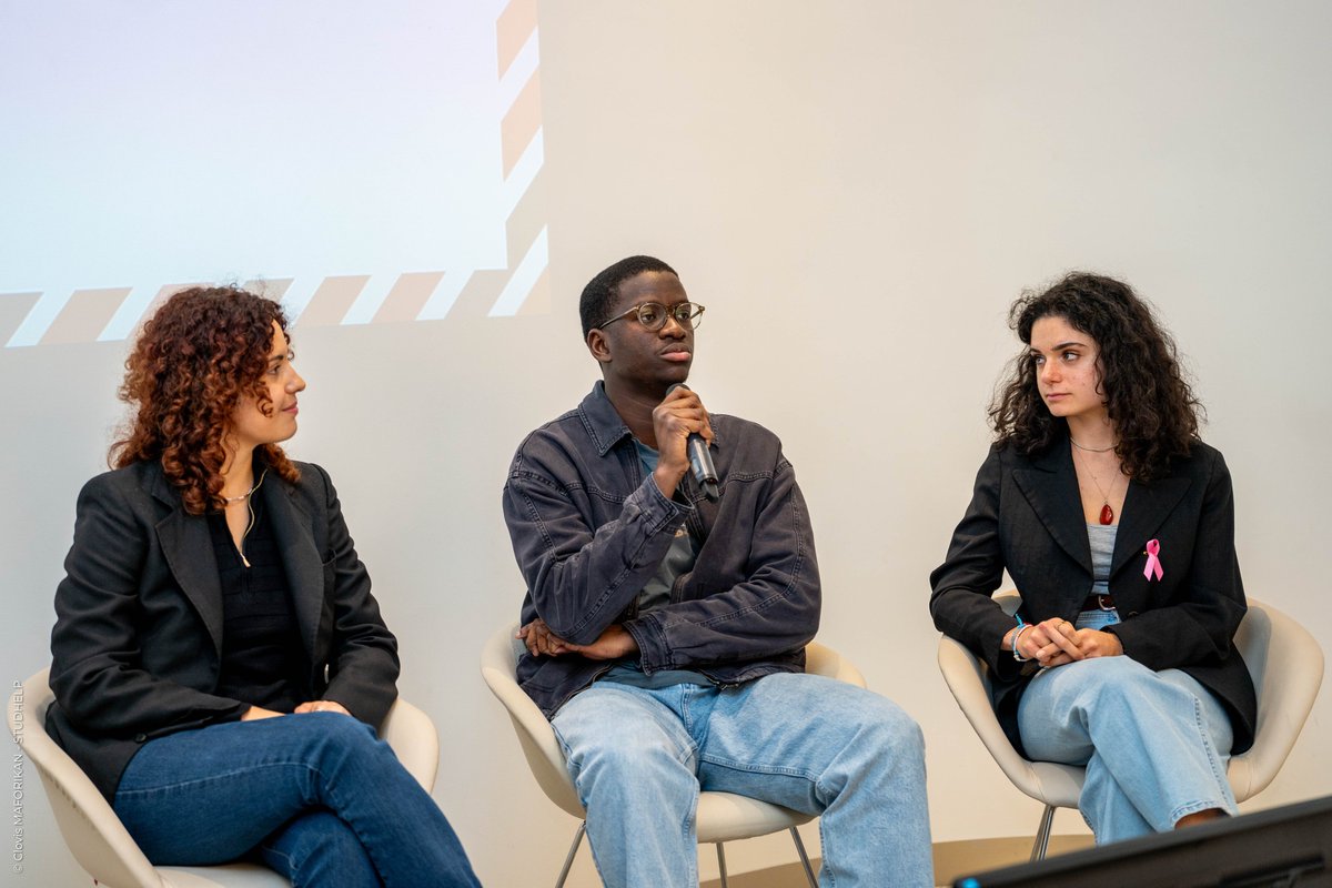 StudHelp_'s tweet image. 🎓 Hier soir, lancement du #StudLabel à la Fondation Deloitte !
Le 1er label national pour lutter contre la précarité étudiante 🇫🇷
Merci à nos étudiants qui ont témoigné, partenaires et aux premières écoles labellisées 💙
👉 studhelp.fr/studlabel