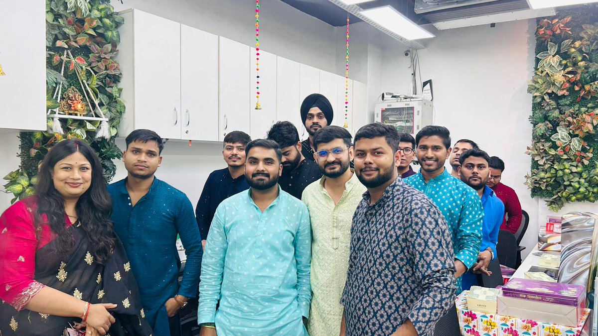 drapcode's tweet image. Diwali Celebration at Office 🪔