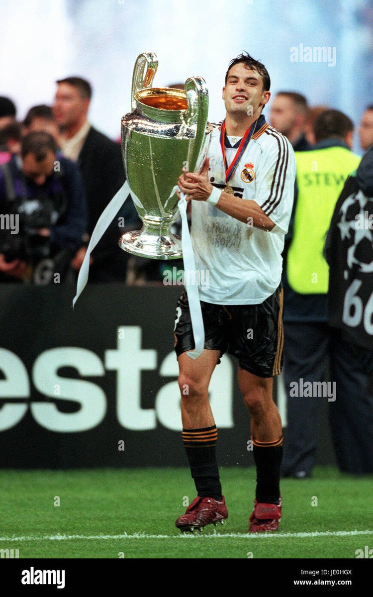 _GeralMtz's tweet photo. @realmadrid ⭐ https://t.co/8hdxL8r3uH