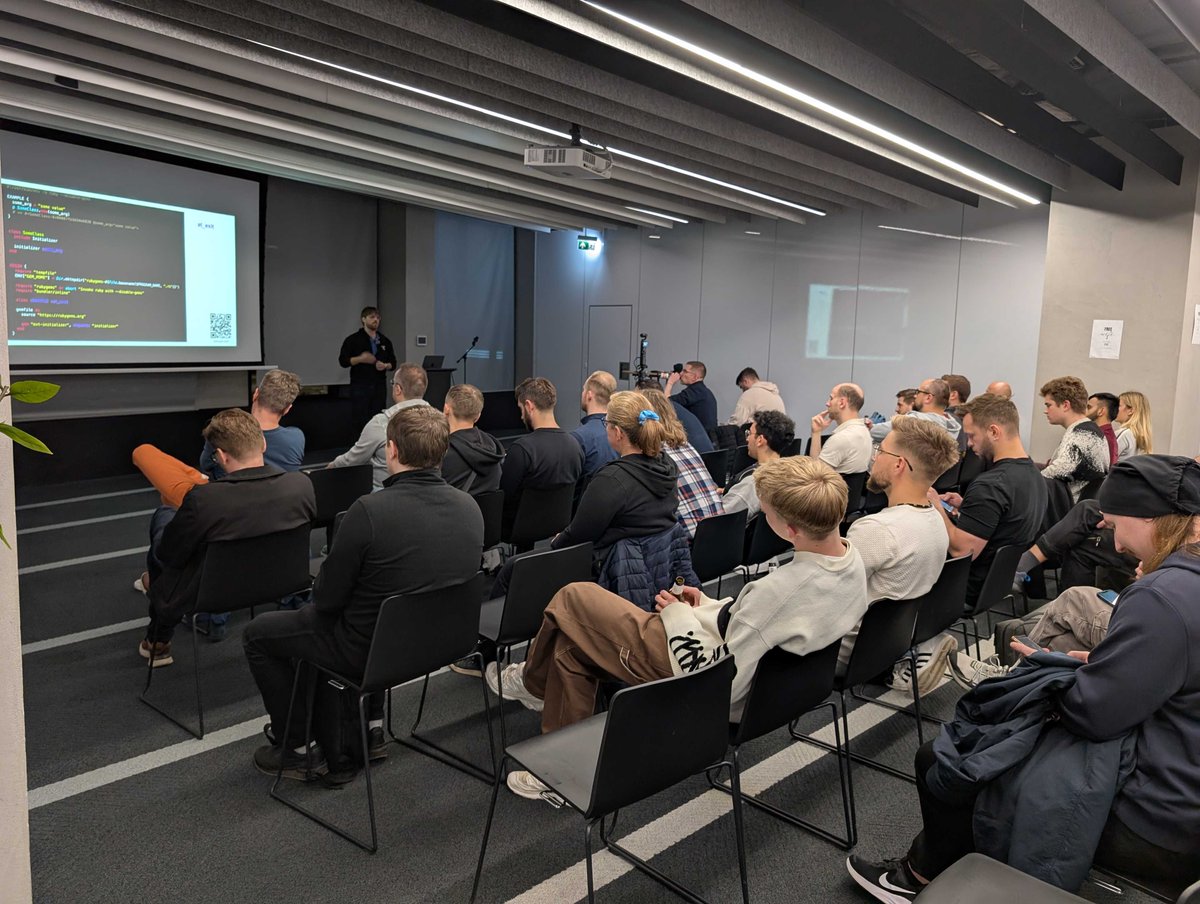 visualitypl's tweet image. Our PLRUG meetup at Behind the Code #2 was a blast! 💎
Great talks by Chris Hasiński, Paweł Strzałkowski & Alex Repnikov - and we officially joined the Ruby Passport initiative! ✈️
10 passports handed out in Warsaw - more coming soon (and some now in Poznań too!) 🇵🇱