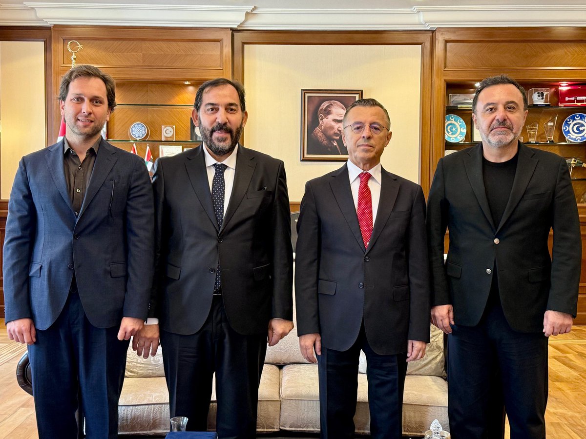 HasanSoyguzel's tweet photo. GITEX Global 2025 vesilesiyle bulunduğumuz 
BAE’de bugün de Abu Dabi Büyükelçi’miz Sayın Lütfullah Göktaş’ı ziyaret ederek, BAE’deki yatırım imkanları, Türkiye-BAE ilişkileri ve Yalova’mızın Körfez Ülkeri nezdindeki turizm potansiyeli üzerine başta olmak üzere pek çok konuda istişarelerde bulunduk. Nazik kabulleri nedeniyle Sayın Büyükelçimize teşekkürlerimizi arz ediyor, çalışmalarında kolaylıklar ve başarılar diliyorum.