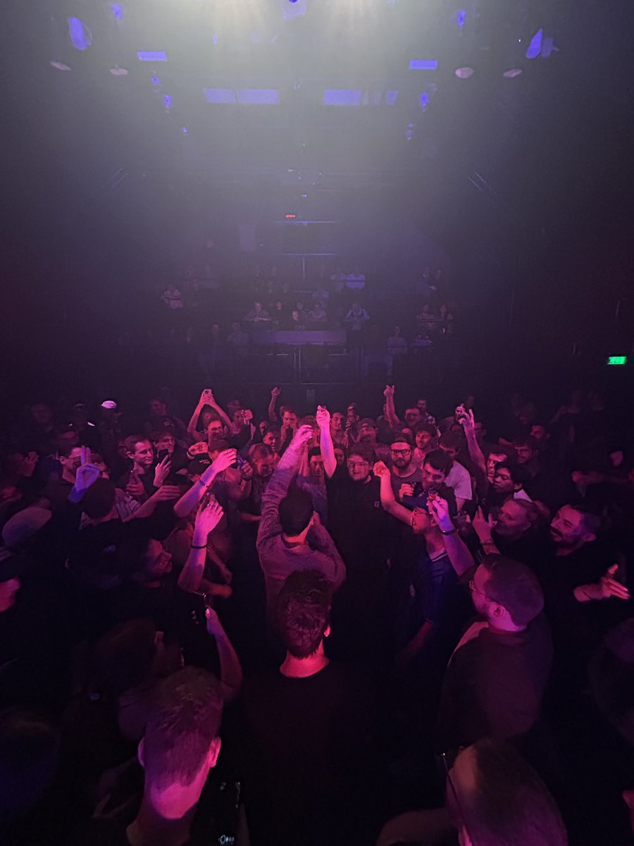 OllieRaps's tweet image. Last night in Amsterdam was special, first SOLD OUT headline show!! 

Playing the final show of tour tomorrow in London, UK 🇬🇧

Tickets - olliemusicofficial.com