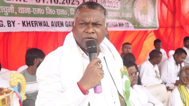 naxatraindia's tweet image. घाटशिला उपचुनाव के लिए JMM प्रत्याशी सोमेश सोरेन कल भरेंगे नामांकन पत्र
#JharkhandNews #by_election #Ghatshilaby_Election #Jharkhandpolitics #Naxatranews #JMM #someshsoren

@JmmJharkhand 

naxatranewshindi.com/news/ghaattshi…