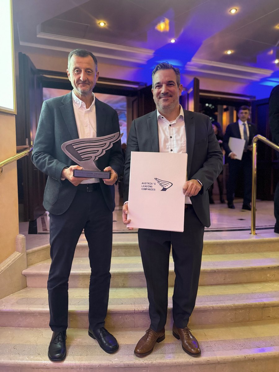 next_layer's tweet image. 1. Platz bei #AustriasLeadingCompanies 2025!! 😍🏆🎉

Wir freuen uns sehr und sind unheimlich stolz, dass wir heuer mit dem 1. Platz im Wien-Ranking der Austria's Leading Companies 2025 in der Kategorie Mittelbetriebe ausgezeichnet wurden. 💚