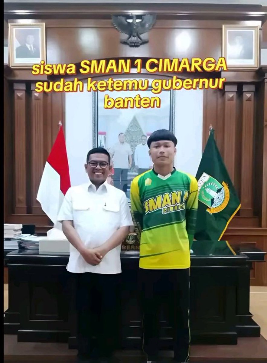 Si Anak Anjink ‼️

Gak usah tanya yg mana… 
Tebak aja sendiri 😏