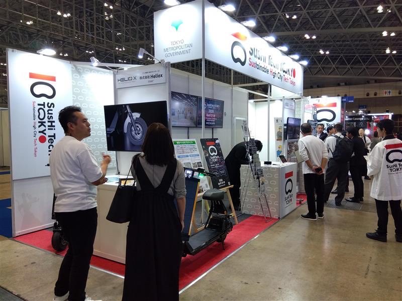 SusHiTech_SUJP's tweet image. 🌞明日が最終日！ #CEATEC2025 に出展中🌟

サステナブルな都市の実現を支えてくれる、脱炭素化や高齢社会に役立つ技術等の展示を #東京ベイeSGプロジェクト のパートナー企業さん３社😍と連携して行っています👀 
①太陽光で自家発電する次世代マイクロモビリティ…