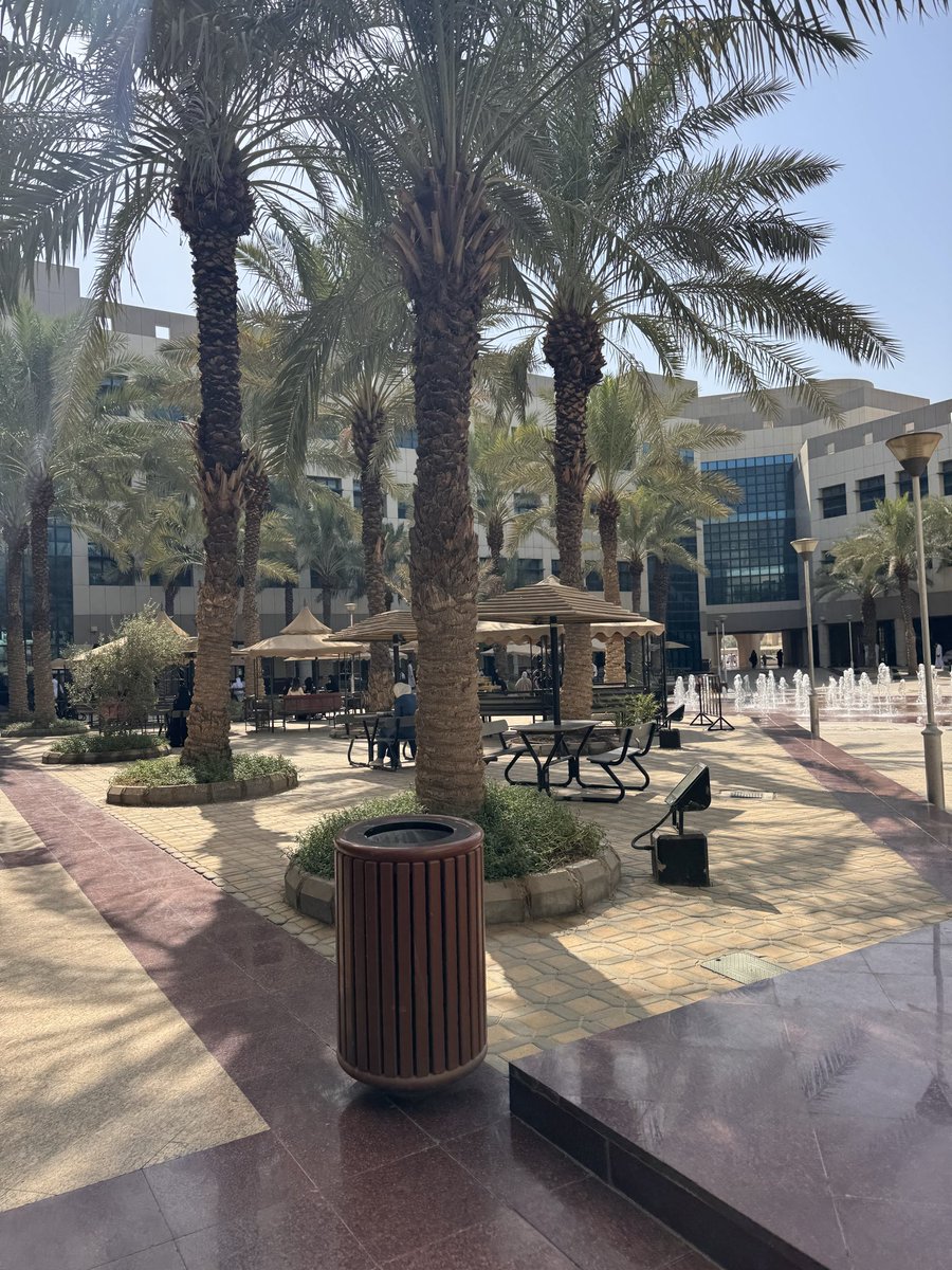 htmalj's tweet image. عسى ربي يحقق لي بعض الأفكـار
وأشوف أحلامي بكفّه من التيسير 🌸