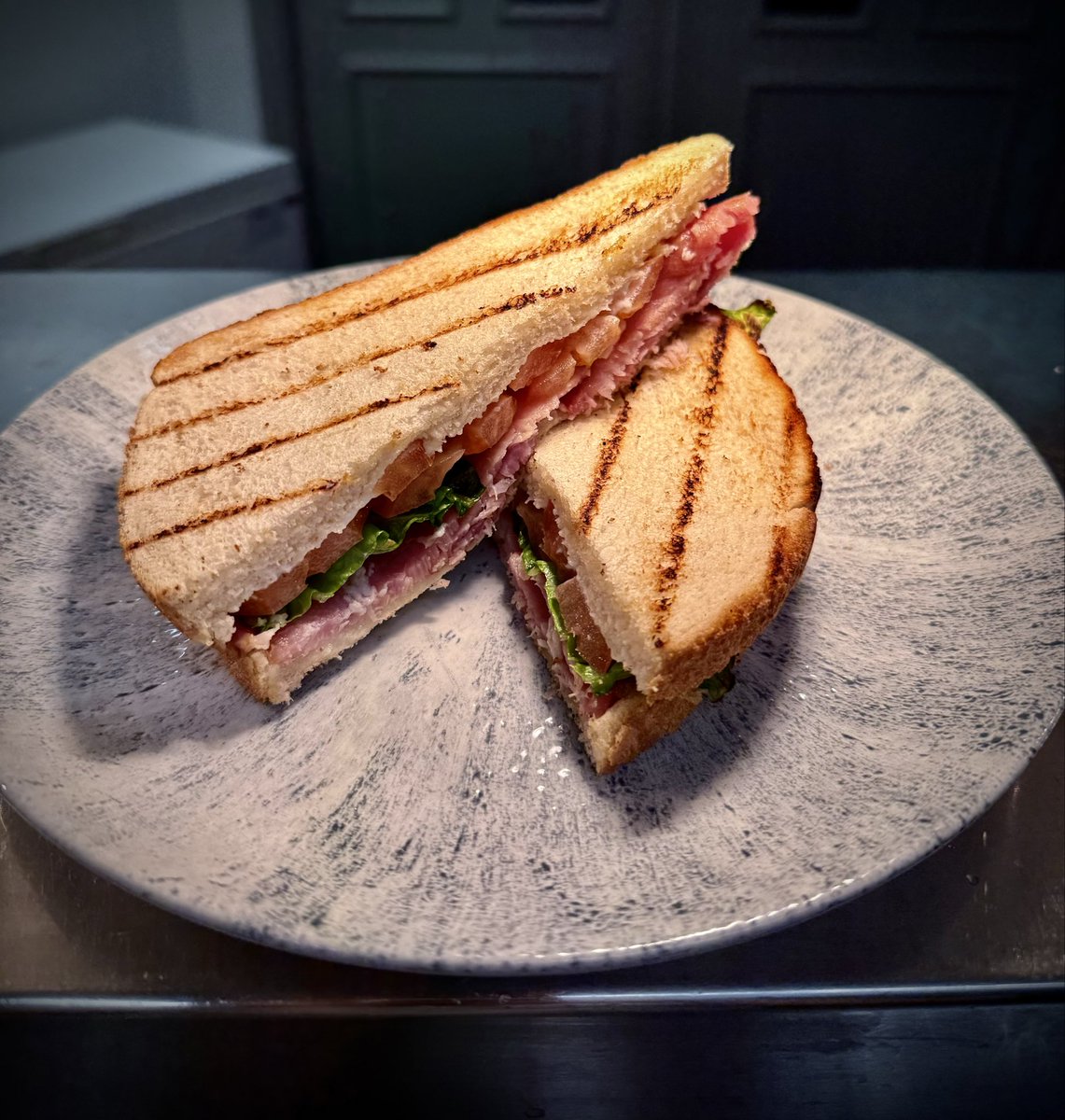 Char_Caz's tweet image. Phwoar just look at that blt #worklife #chef #cheflife