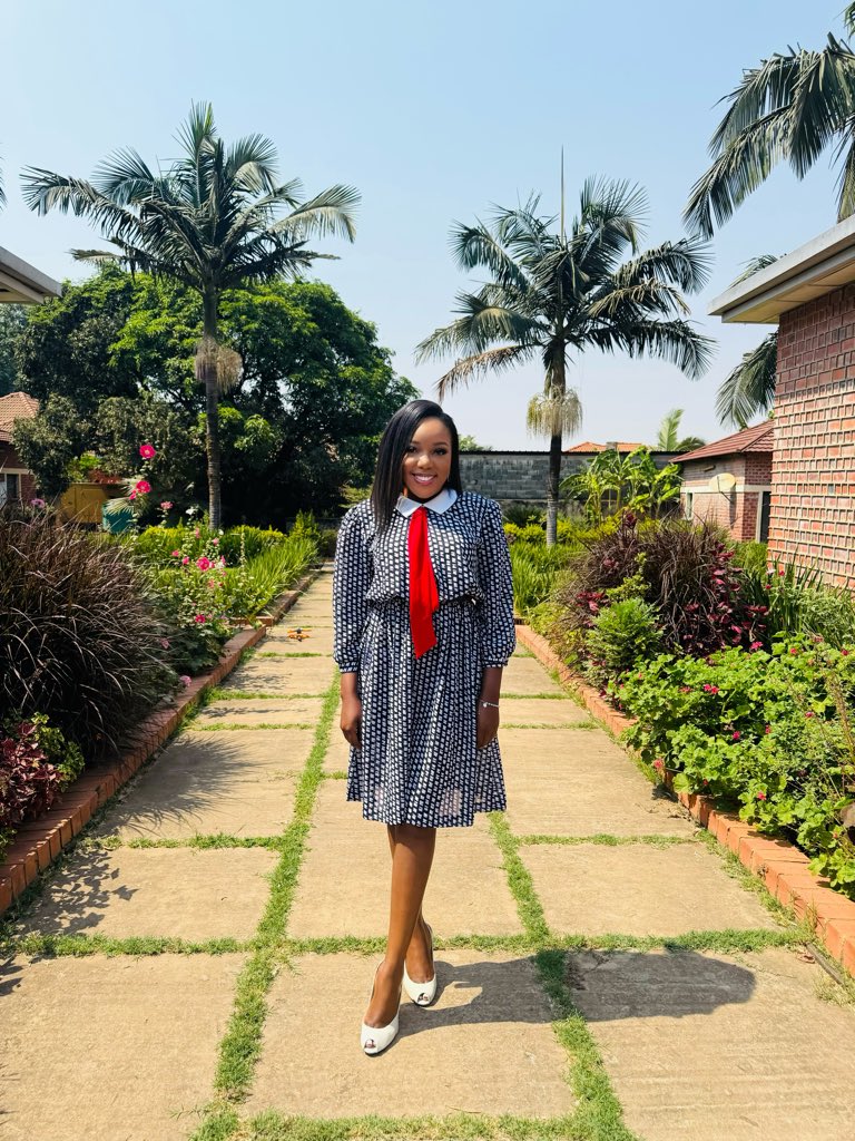 Aujourd’hui, j’ai été reçue par la Consule générale de Belgique dans sa résidence.
Un moment d’échange que j’ai beaucoup apprécié, à la fois sincère, inspirant et important. 🇧🇪 🇨🇩