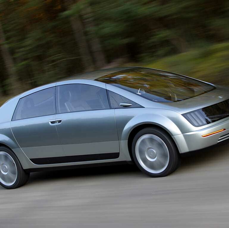 licarcommunity's tweet photo. ⛔The dream of hydrogen cars is over! 

General Motors, which has been working on hydrogen cars since 1966, announced the termination of all active hydrogen projects.

 Noting that there are only 61 hydrogen refueling stations in the U.S. compared to over 250,000 charging points, the company admitted that hydrogen vehicles are far from realizing their potential. 

The cancellation of project grants and incentives during the Trump era seems to have influenced GM’s decision to shelve hydrogen. Finding it impractical to fund these projects with its own resources, GM stated it will focus entirely on electric vehicles and the charging ecosystem. 

The biggest obstacle to realizing the hydrogen car dream is the lack of a technological breakthrough that could make it a viable alternative to fully electric vehicles in terms of efficiency.