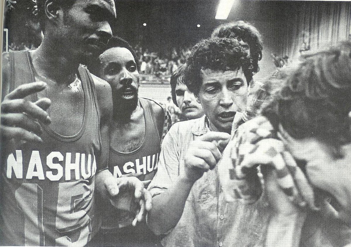 🎂 | Nederlands basketbalicoon en kampioenenmaker Ton Boot viert vandaag zijn 𝟴𝟱𝘀𝘁𝗲 verjaardag.

Van harte gefeliciteerd, Ton!