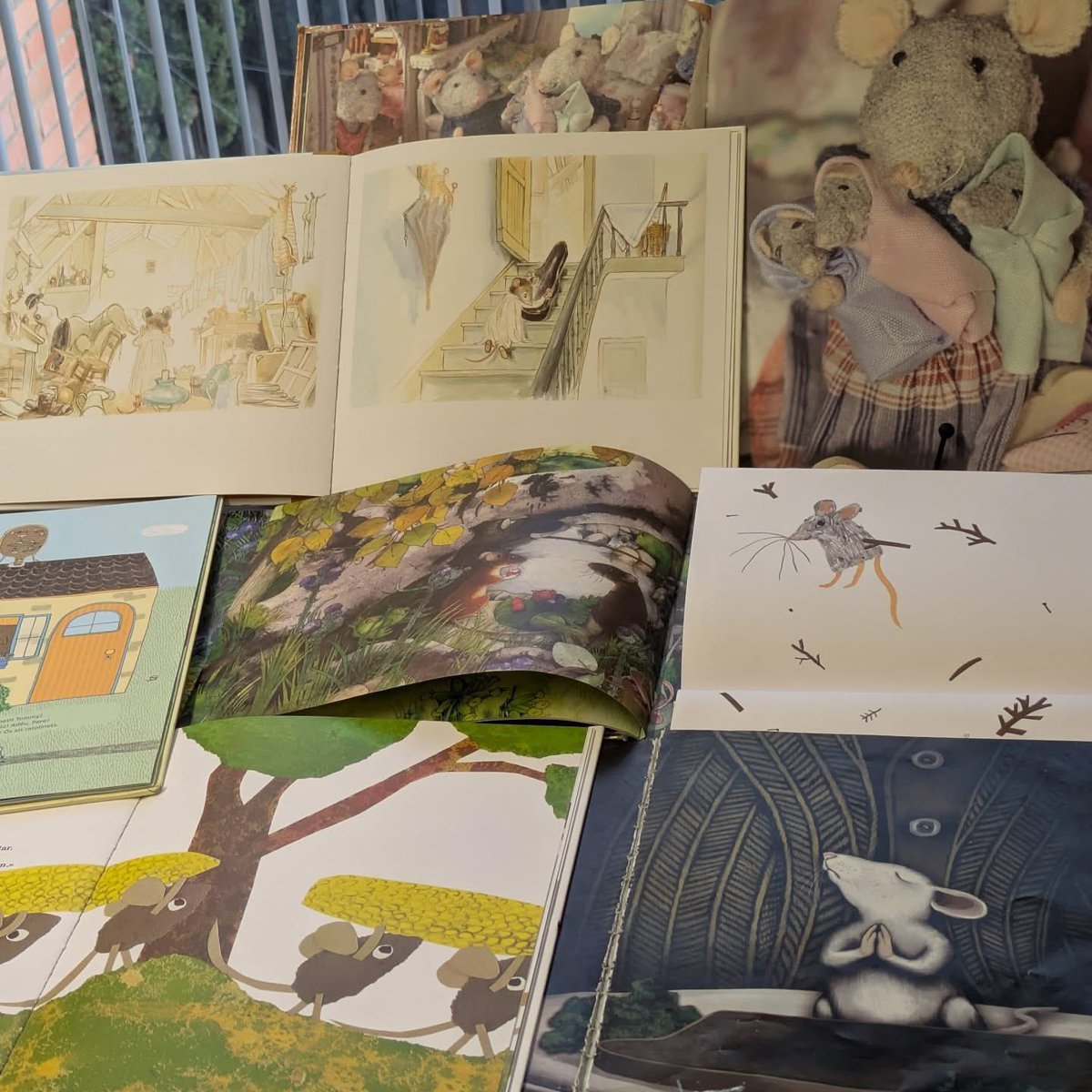 Ratolins i més ratolins estan envaint la nostra biblioteca! 🐭🐁🐭

Potser serà perquè arriba la Fira Tast Almenar i fa olor de formatge?🧀

Dissabte i diumenge ens trobareu a la Fira Tast amb hora del conte i 🐭📚

#almenarlector