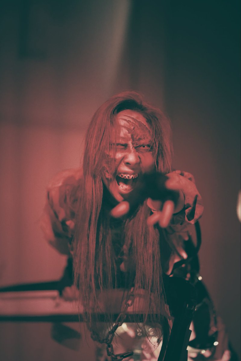 こっちに手を伸ばしてくれていいのが撮れて最高👍
 #しげふぉと #ユニバ #ホラーナイト #ホラーナイト2025 #ホラナイ2025