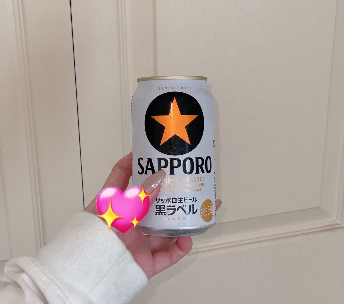 moon____jp's tweet image. 今日はおやすみなのでお家で1人で飲んでます幸せすぎる〜〜 🎶 ^. ̫ .^ ⟡.·