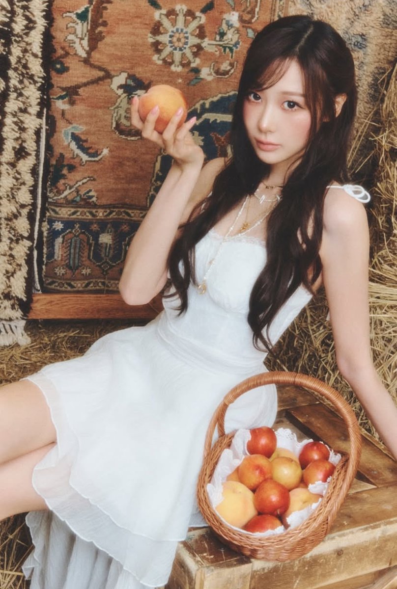 GISELLE for aespa’s 2026 Season’s Greetings