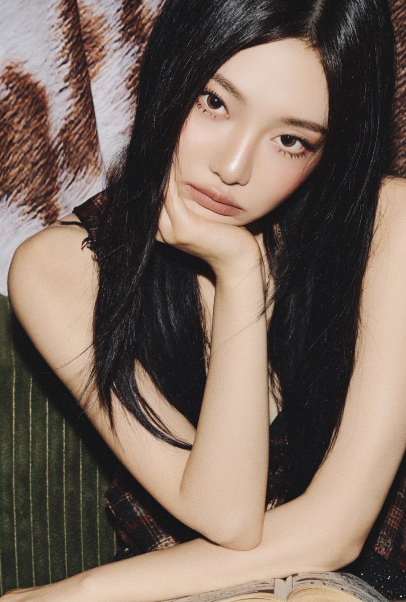 aespa for 2026 Season’s Greetings.