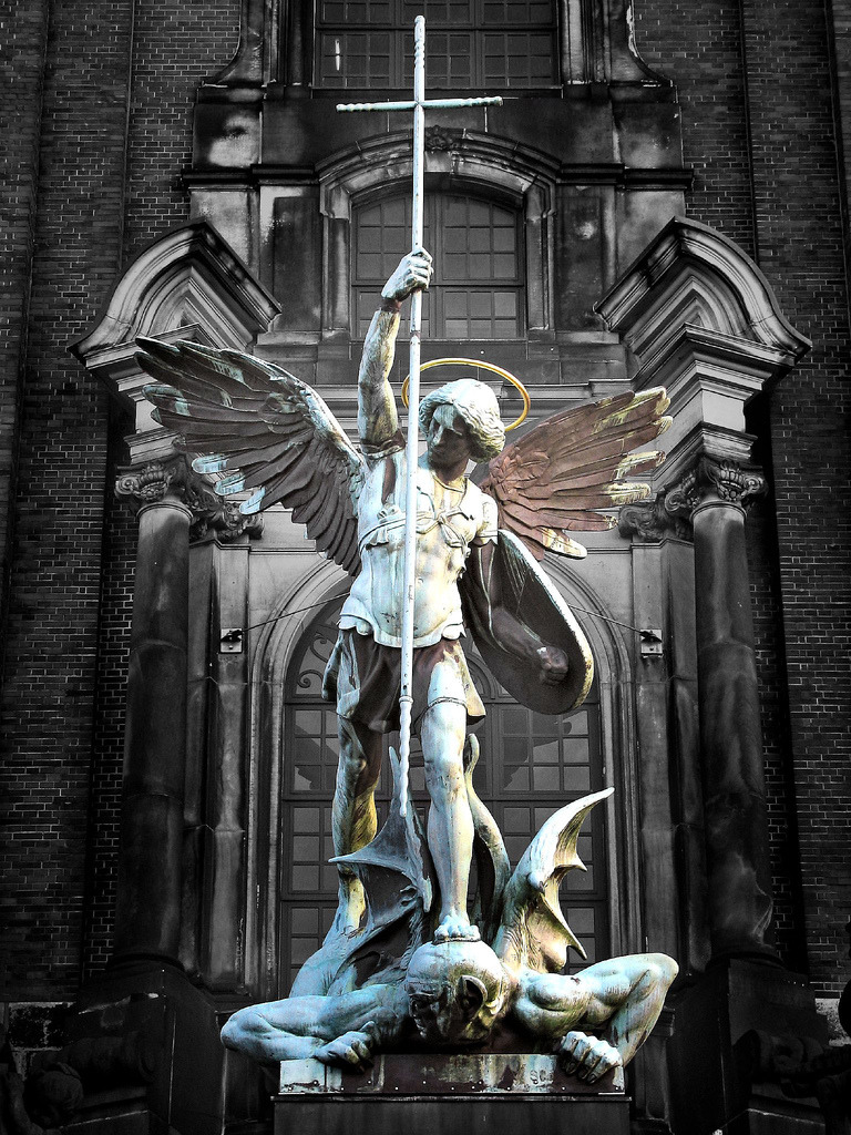 ¿Quien como Dios?