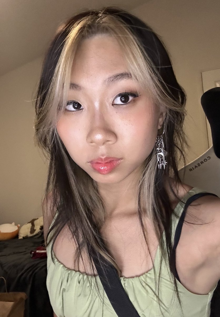 LanoExe's tweet image. who am I seeing at twitchcon? 🥹